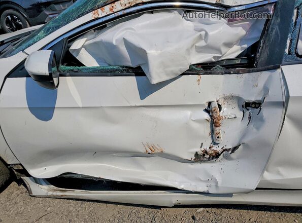 2HGFC3A55KH750085 2019 HONDA CIVIC White Front interior view