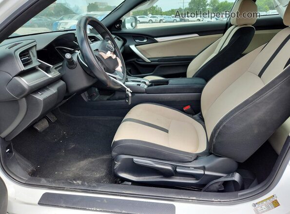 2HGFC3B31HH358081 2017 HONDA CIVIC White წინა სალონის ხედი