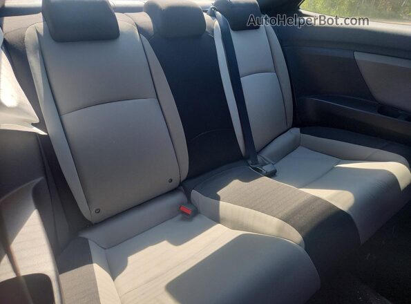 2HGFC3B48GH425783 2016 HONDA CIVIC White Widok tylnych siedzeń