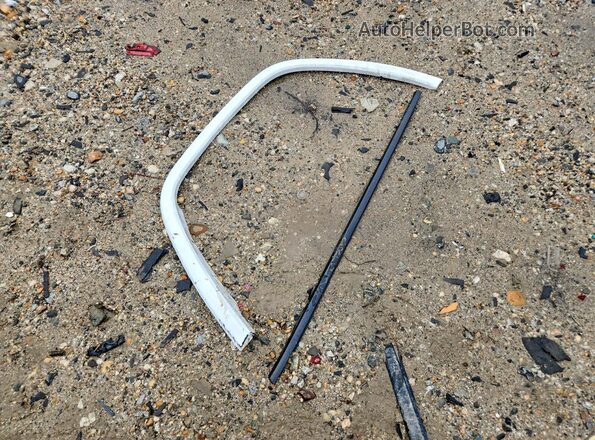 2HGFE1F95RH321954 2024 HONDA CIVIC White ძრავის განყოფილების ხედი
