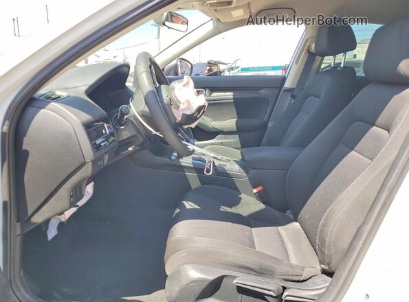 2HGFE2F2XNH529492 2022 HONDA CIVIC White Front interior view