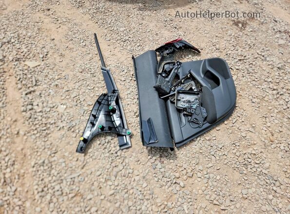 2HGFE2F50SH581624 2025 HONDA CIVIC Red Շարժիչի բաժամունքի տեսք