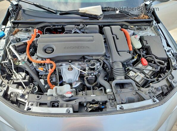 2HGFE4F83SH320686 2025 HONDA CIVIC Silver Вид задньої частини салону