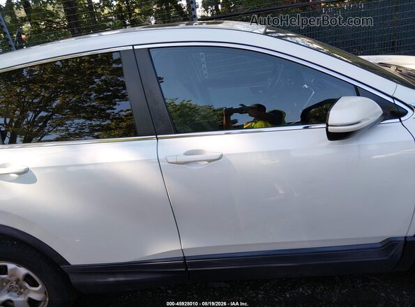 2HKRW2H83HH666974 2017 HONDA CR-V White უკანა სალონის ხედი