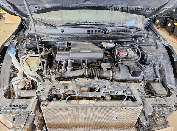 2HKRW2H87HH112093 2017 HONDA CR-V Black Engine compartment view