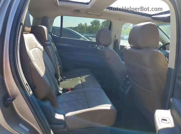 2LMHJ5AT0JBL01695 2018 LINCOLN MKT Tan Вид задньої частини салону