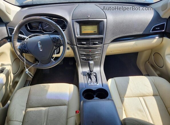 2LMHJ5AT0KBL00077 2019 LINCOLN MKT Blue Առջևի վահանակի տեսք