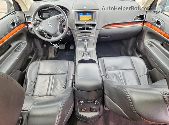 2LMHJ5AT0KBL03805 2019 LINCOLN MKT Черный Вид панели приборов