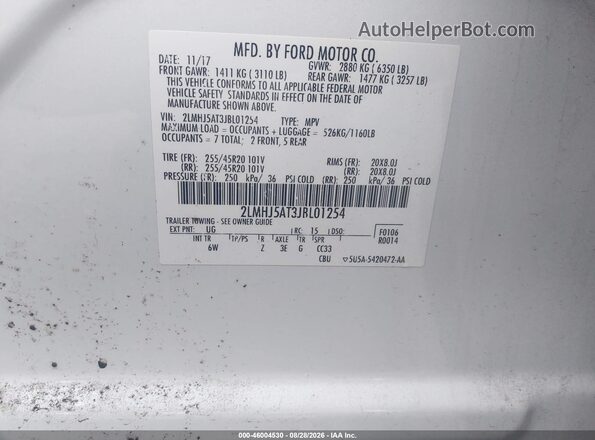2LMHJ5AT3JBL01254 2018 LINCOLN MKT White Widok komory silnika