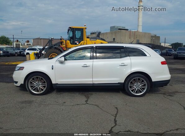 2LMHJ5AT3JBL01254 2018 LINCOLN MKT White Widok wnętrza 360 stopni