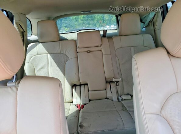 2LMHJ5AT5KBL01869 2019 LINCOLN MKT White Rear seats view