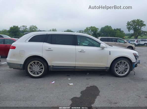 2LMHJ5AT6KBL03341 2019 LINCOLN MKT White Vista interior de 360 grados