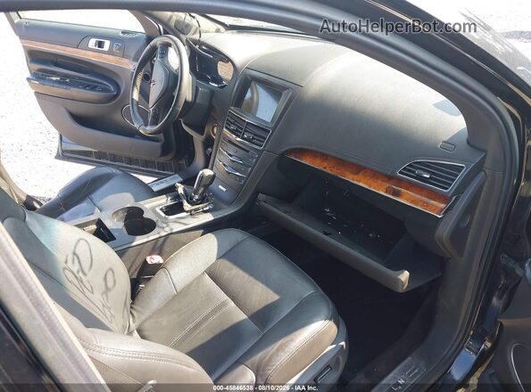 2LMHJ5NK2JBL01957 2018 LINCOLN MKT Black Front interior view