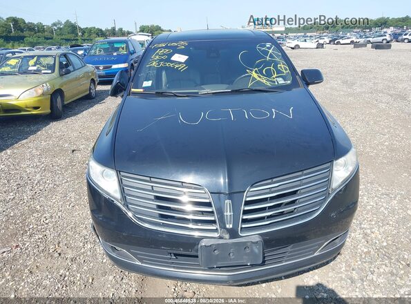 2LMHJ5NK2JBL01957 2018 LINCOLN MKT Black Dashboard view