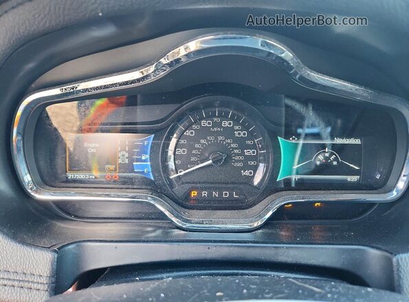 2LMHJ5NK7HBL00376 2017 LINCOLN MKT Черный Вид щитка приборов