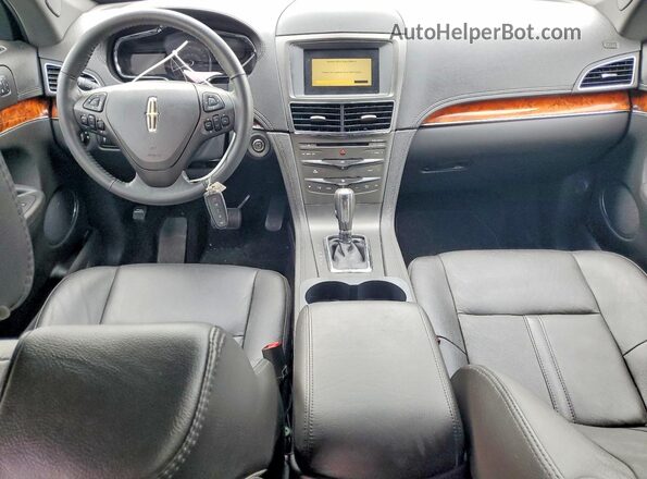 2LMHJ5NK7KBL04256 2019 LINCOLN MKT Black Dashboard view