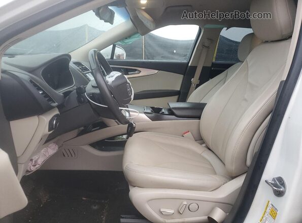 2LMPJ6J90LBL03326 2020 LINCOLN NAUTILUS White Вид салону спереду