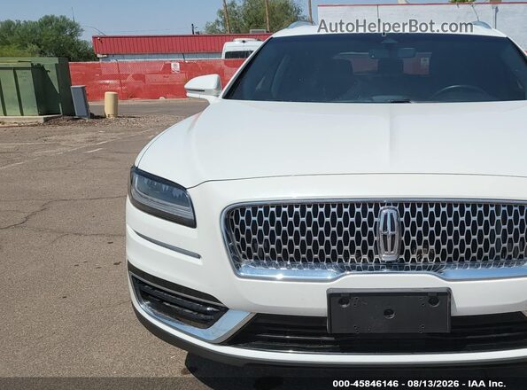 2LMPJ6J98LBL26966 2020 LINCOLN NAUTILUS White 360 interior view