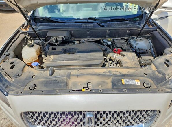 2LMPJ6J99MBL19171 2021 LINCOLN NAUTILUS Tan Vista del compartimento del motor