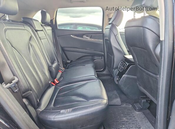 2LMPJ6J99NBL11301 2022 LINCOLN NAUTILUS Black უკანა სავარძლების ხედი