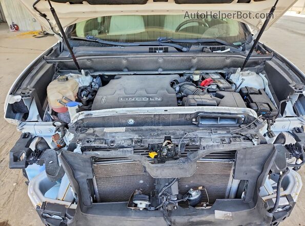 2LMPJ6JR6HBL40775 2017 LINCOLN MKX White ძრავის განყოფილების ხედი