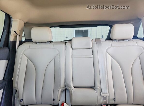 2LMPJ6JR6HBL40775 2017 LINCOLN MKX White უკანა სავარძლების ხედი