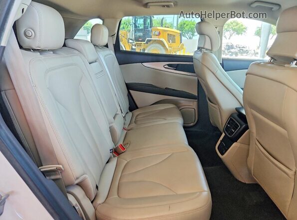 2LMPJ6JR6HBL40775 2017 LINCOLN MKX White უკანა სალონის ხედი