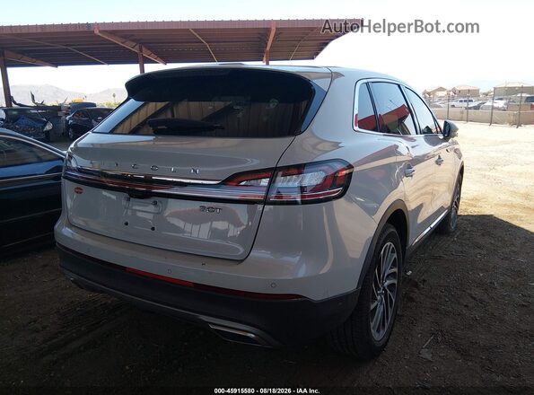 2LMPJ6K97LBL25483 2020 LINCOLN NAUTILUS Кремовый Задняя правая четверть