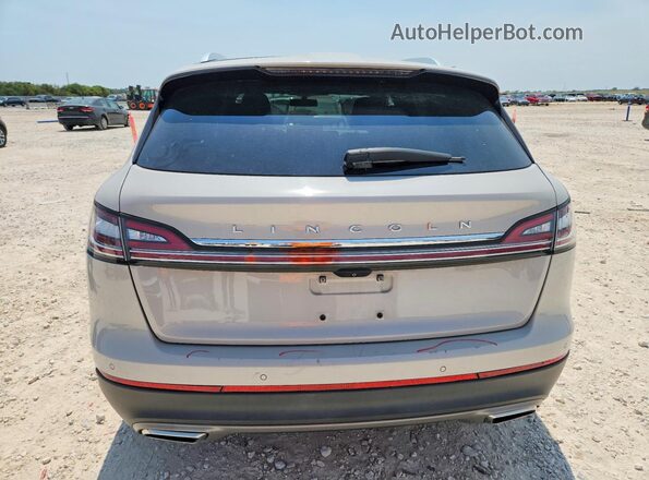 2LMPJ6K98NBL17833 2022 LINCOLN NAUTILUS Beige Սարքավորումների վահանակի տեսք