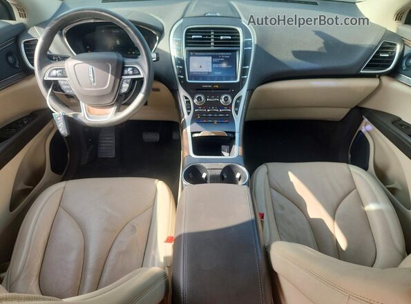 2LMPJ6K99LBL14856 2020 LINCOLN NAUTILUS Tan Առջևի վահանակի տեսք