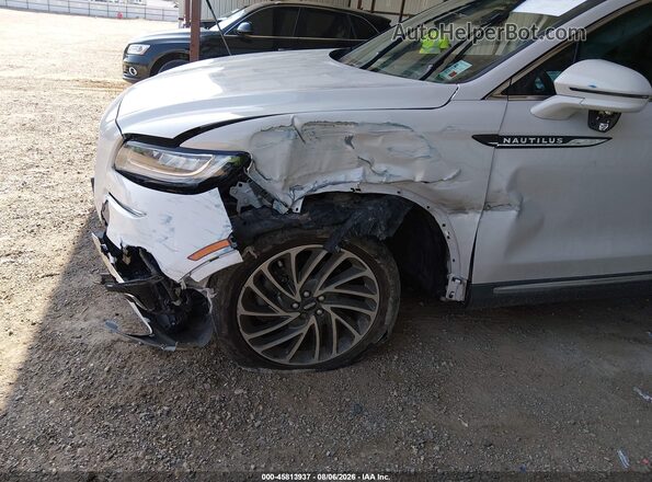2LMPJ6K9XLBL25770 2020 LINCOLN NAUTILUS Silver წინა ხედი