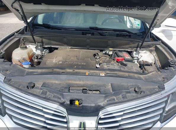 2LMPJ6KR2HBL49696 2017 LINCOLN MKX White Հետևի տեսք