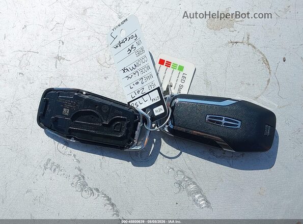 2LMPJ6KR8HBL13804 2017 LINCOLN MKX Темно-бордовый Вид панели приборов
