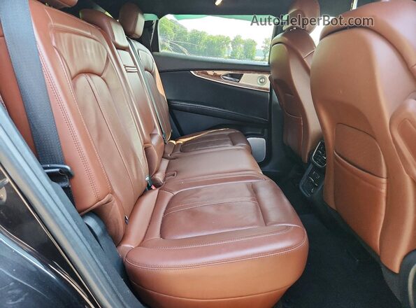 2LMPJ6LP4KBL10936 2019 LINCOLN NAUTILUS Black Rear interior view