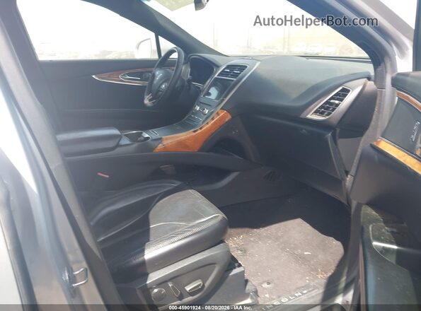 2LMPJ6LR0HBL24620 2017 LINCOLN MKX Серый Вид салона спереди