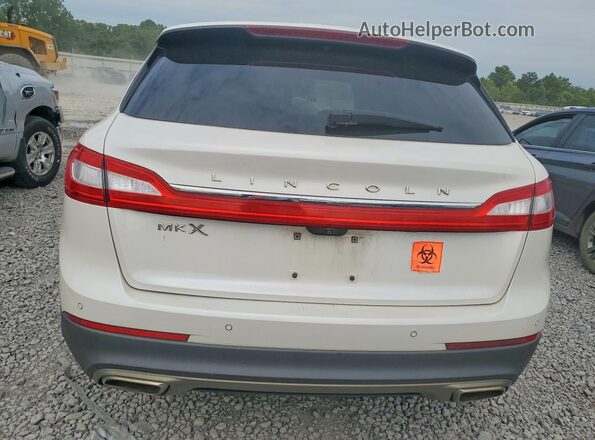 2LMPJ6LR7HBL16322 2017 LINCOLN MKX White Widok z tyłu