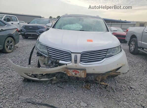 2LMPJ6LR7HBL16322 2017 LINCOLN MKX White Widok z przodu