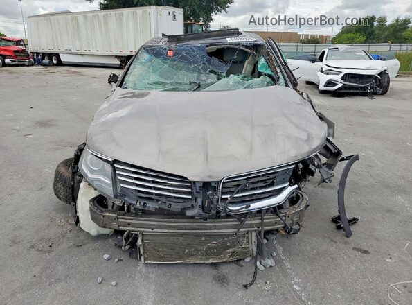 2LMPJ6LR7HBL29717 2017 LINCOLN MKX Silver Vista frontal