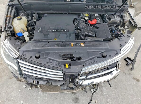 2LMPJ6LR7HBL29717 2017 LINCOLN MKX Silver Vista del compartimento del motor