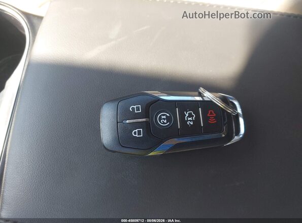 2LMPJ6LRXHBL33132 2017 LINCOLN MKX Champagne Widok deski rozdzielczej