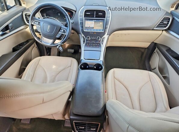 2LMPJ8J90LBL20347 2020 LINCOLN NAUTILUS Black Widok deski rozdzielczej