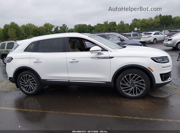 2LMPJ8K91LBL24857 2020 LINCOLN NAUTILUS White Rear interior view