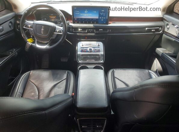 2LMPJ8K91MBL14184 2021 LINCOLN NAUTILUS Белый Вид панели приборов