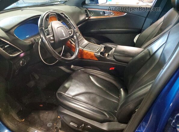 2LMPJ8K94LBL10953 2020 LINCOLN NAUTILUS Blue Front interior view