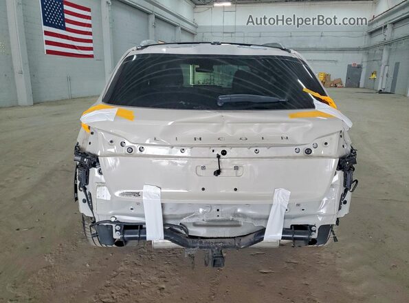 2LMPJ8KP0NBL16234 2022 LINCOLN NAUTILUS White Rear view