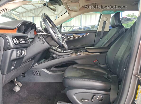 2LMPJ8KP3MBL19000 2021 LINCOLN NAUTILUS Gray Front interior view