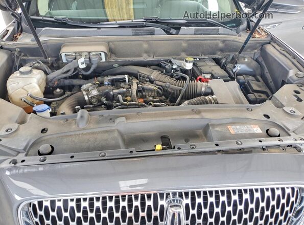 2LMPJ8KP3MBL19000 2021 LINCOLN NAUTILUS Gray Rear interior view