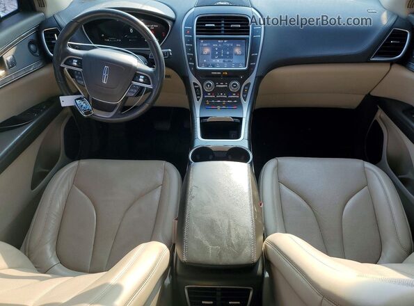 2LMPJ8L90KBL47110 2019 LINCOLN NAUTILUS Blue Dashboard view