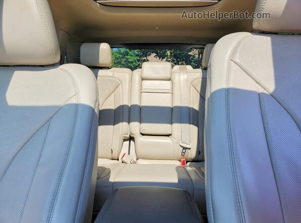 2LMPJ8L94KBL62676 2019 LINCOLN NAUTILUS Brown Rear seats view