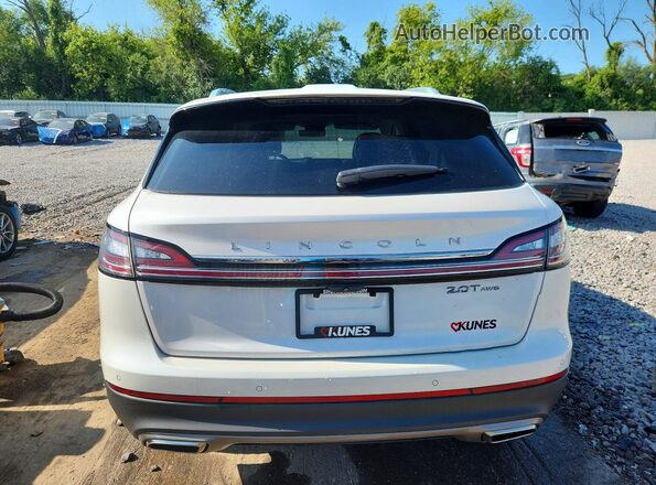 2LMPJ8L94KBL66713 2019 LINCOLN NAUTILUS White Rear view